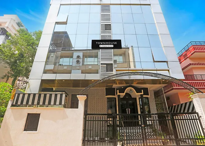Super Townhouse Cantonment Varanasi Formerly Sarin Inn
