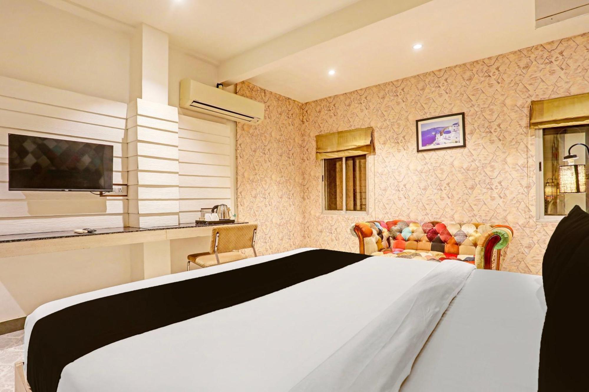 Super Townhouse Cantonment Formerly Sarin 3*